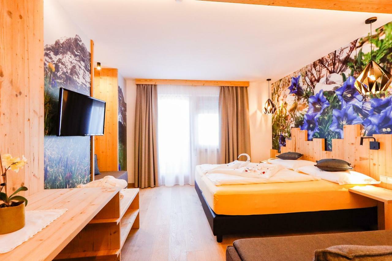 Naturhotel Miraval Perca Esterno foto